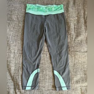 Lululemon run inspire crop size 6